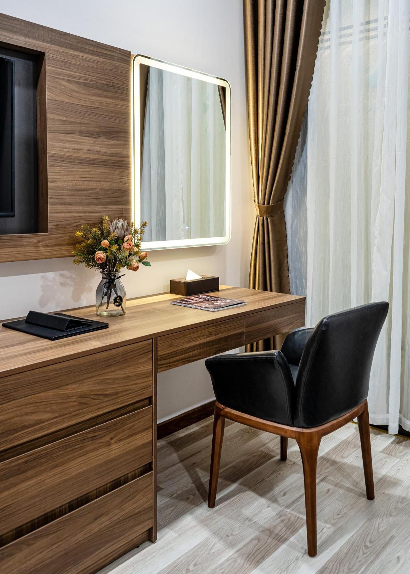 Vin Hotel Виньлонг Экстерьер фото